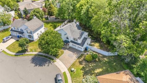 37 Christopher Court Old Bridge NJ 08857
