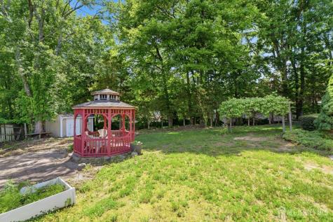 37 Christopher Court Old Bridge NJ 08857