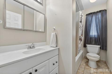 106 Worth Street Iselin NJ 08830