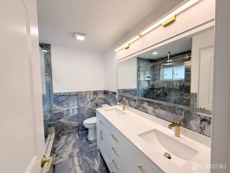 46 Foyer Street Edison NJ 08817