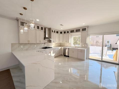 46 Foyer Street Edison NJ 08817