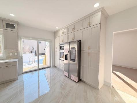 46 Foyer Street Edison NJ 08817