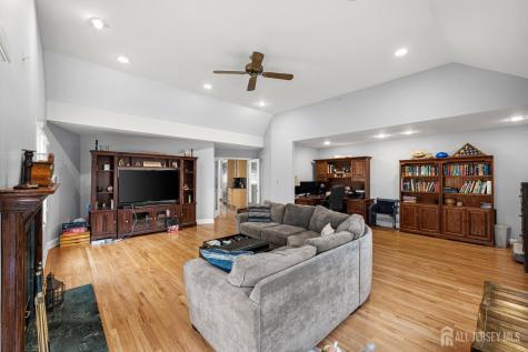 8 Crommelin Court East Brunswick NJ 08816