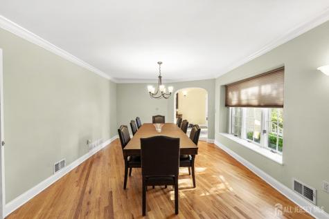 8 Crommelin Court East Brunswick NJ 08816