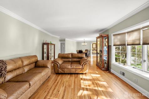 8 Crommelin Court East Brunswick NJ 08816