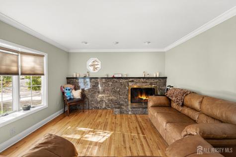8 Crommelin Court East Brunswick NJ 08816