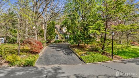 8 Crommelin Court East Brunswick NJ 08816