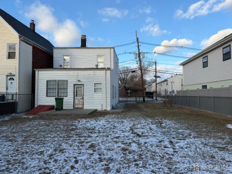 130 Union Street Carteret NJ 07008