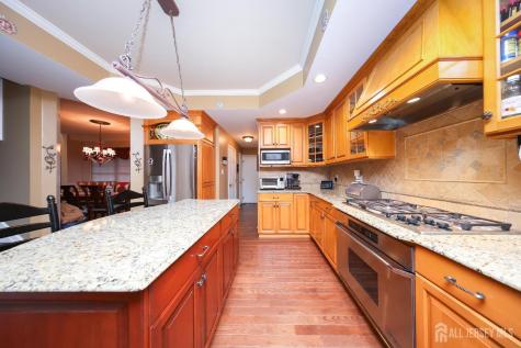 8 Clearbrook Court Howell NJ 07731
