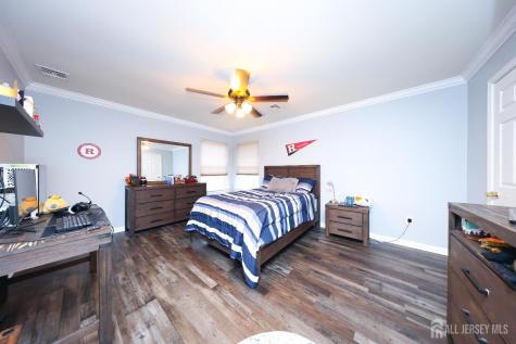 8 Clearbrook Court Howell NJ 07731