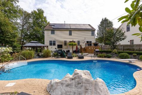 8 Clearbrook Court Howell NJ 07731