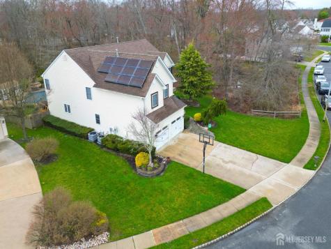 8 Clearbrook Court Howell NJ 07731