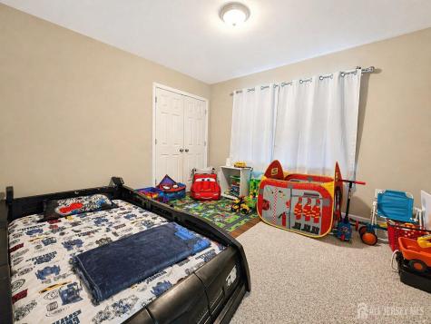 11 Beechwood Avenue Keansburg NJ 07734