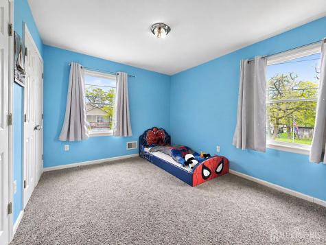 11 Beechwood Avenue Keansburg NJ 07734