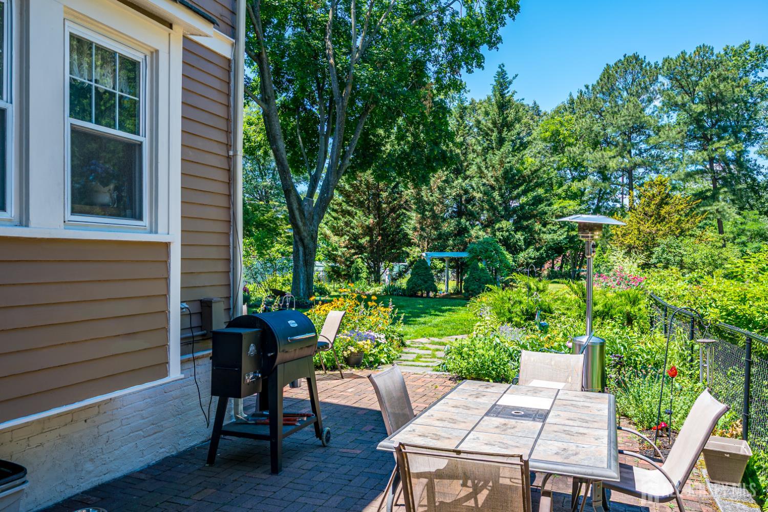 23 Rose Street Metuchen NJ 08840