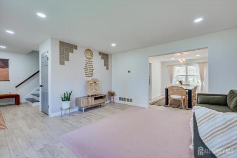 122 Dewolfe Street Edison NJ 08817
