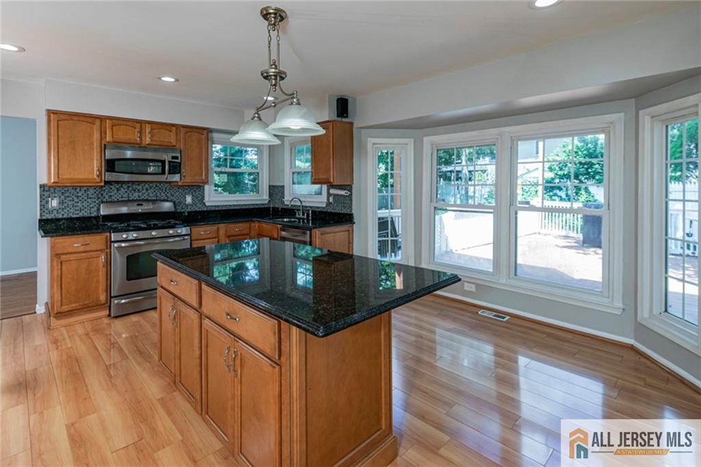 9 Chipwood Lane North Brunswick NJ 08902