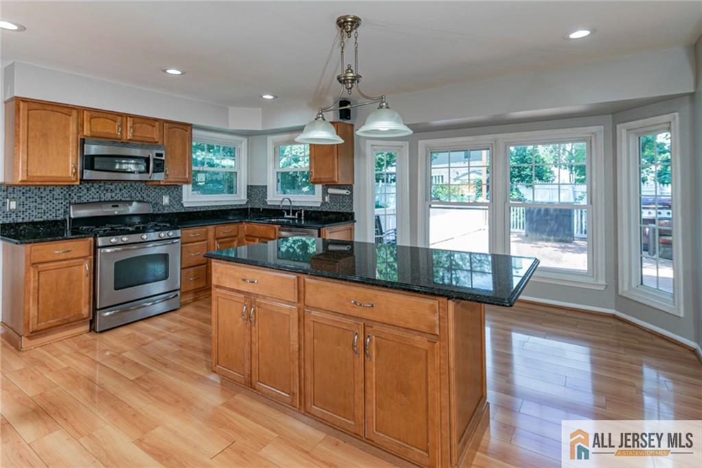 9 Chipwood Lane North Brunswick NJ 08902