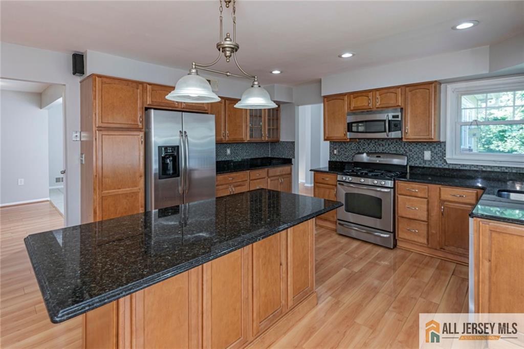 9 Chipwood Lane North Brunswick NJ 08902