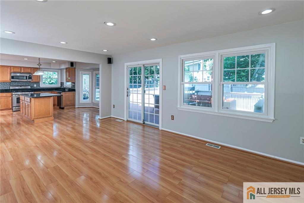 9 Chipwood Lane North Brunswick NJ 08902