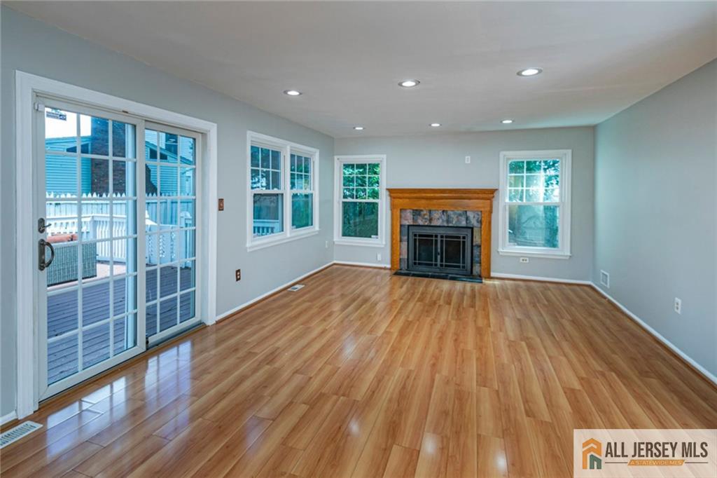 9 Chipwood Lane North Brunswick NJ 08902