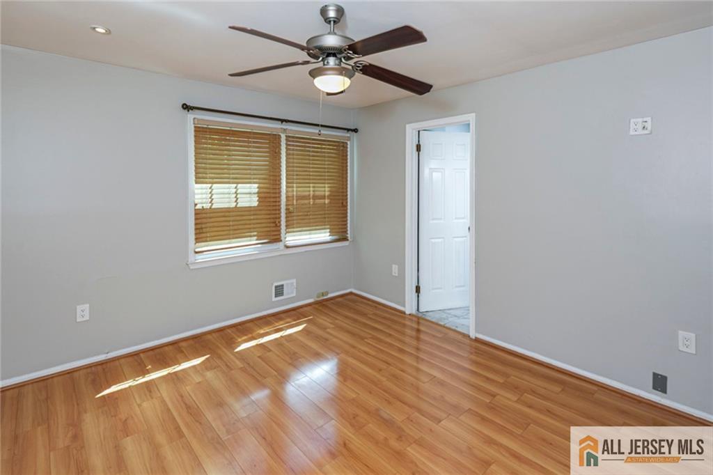 9 Chipwood Lane North Brunswick NJ 08902