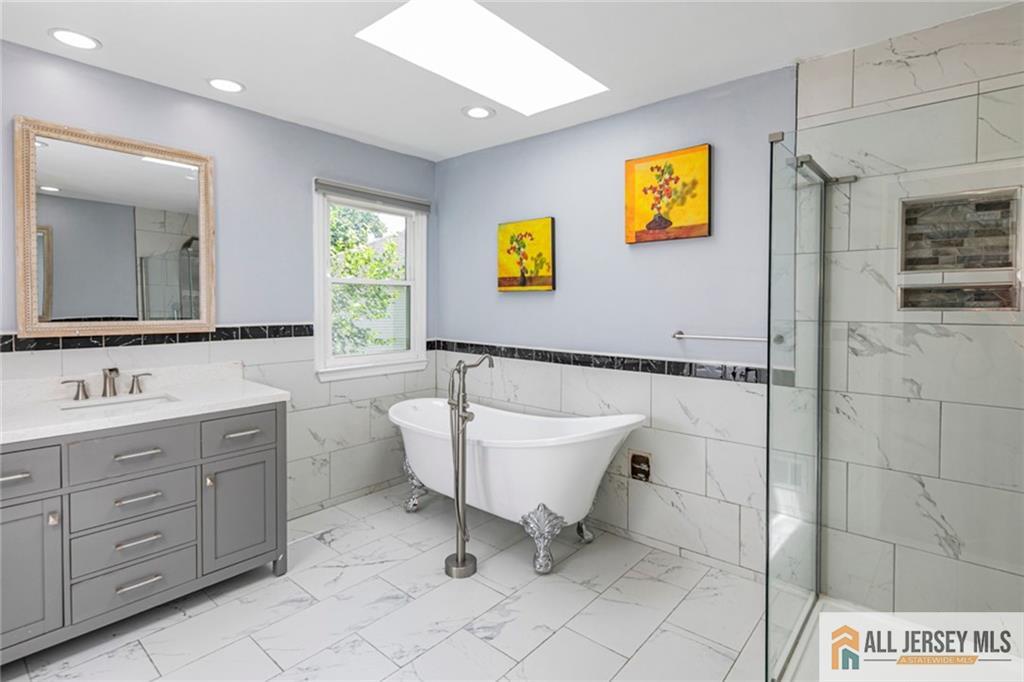 9 Chipwood Lane North Brunswick NJ 08902