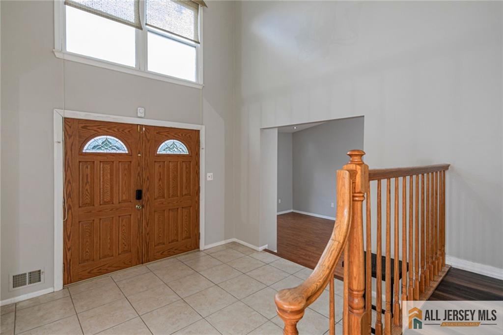 9 Chipwood Lane North Brunswick NJ 08902