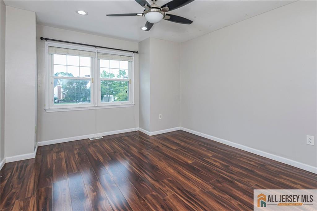 9 Chipwood Lane North Brunswick NJ 08902
