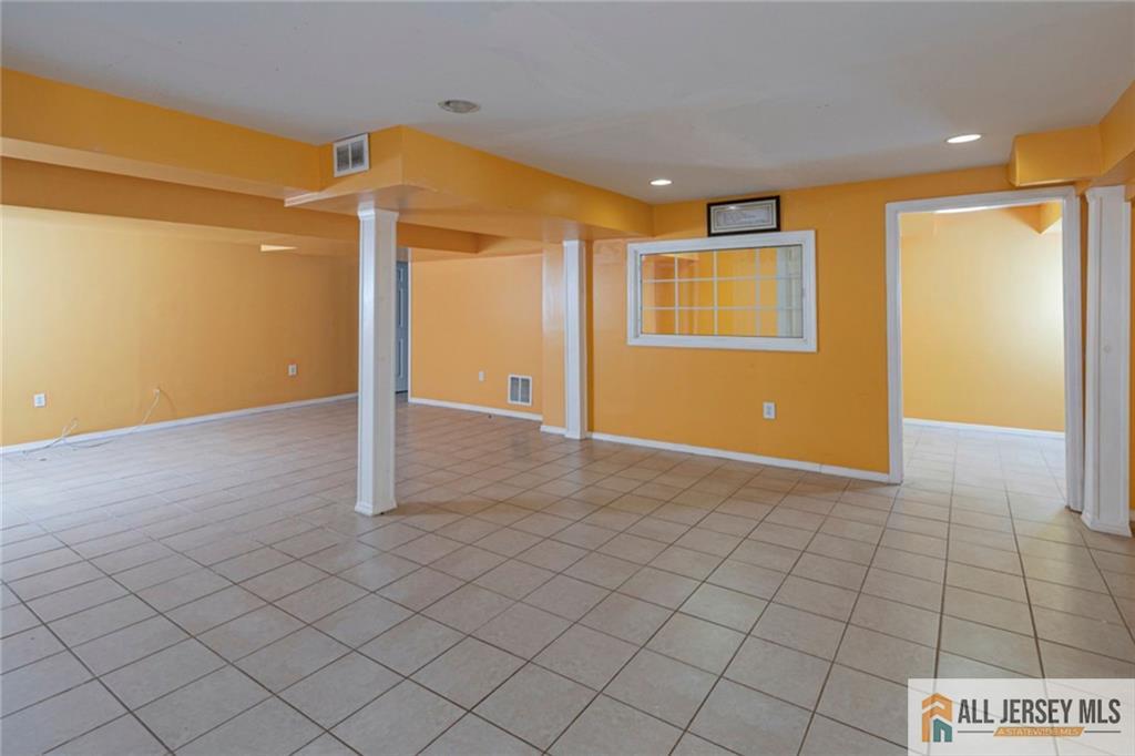 9 Chipwood Lane North Brunswick NJ 08902