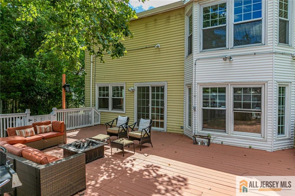 9 Chipwood Lane North Brunswick NJ 08902