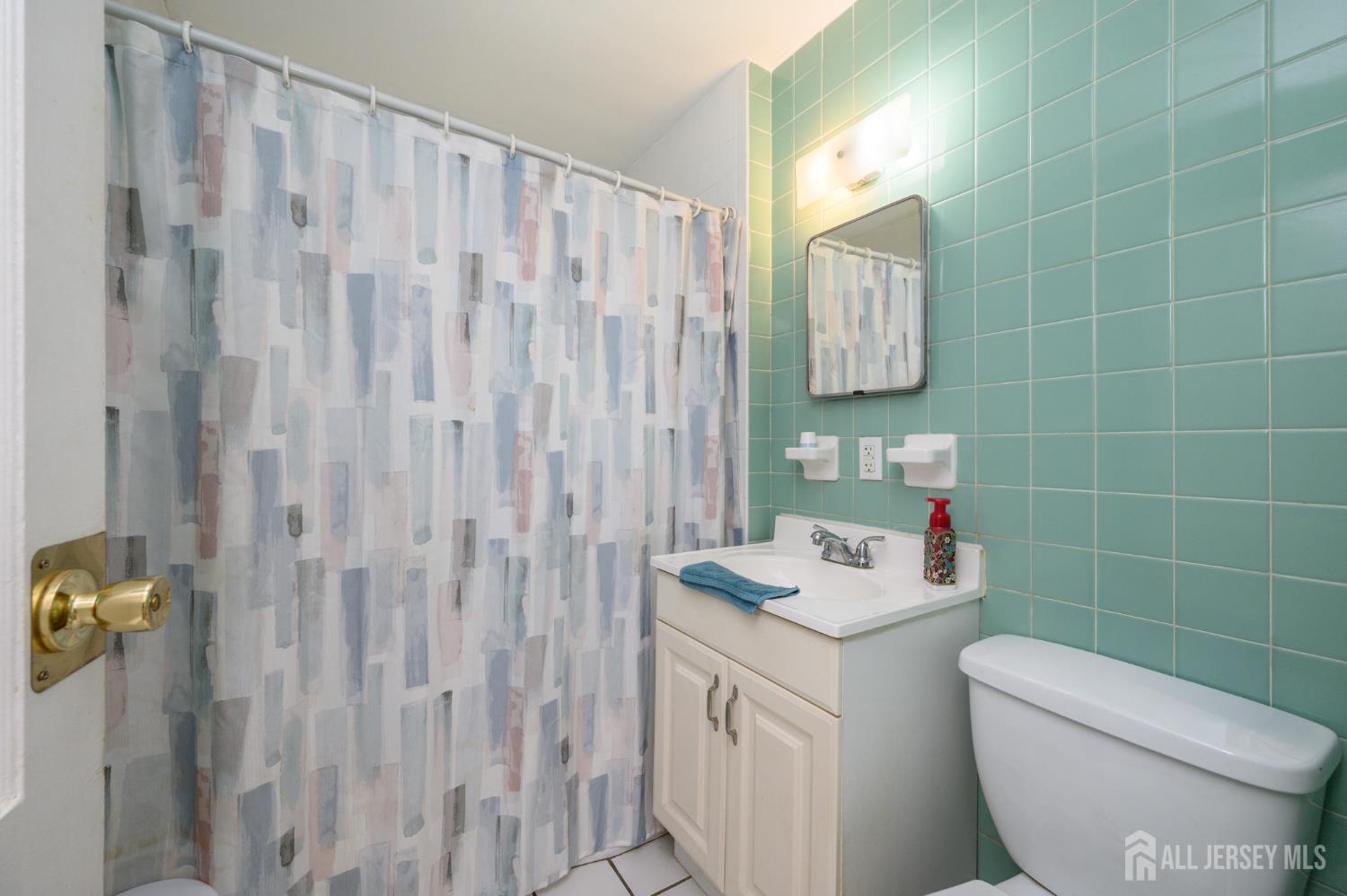 73 Walnut Street Spotswood NJ 08884