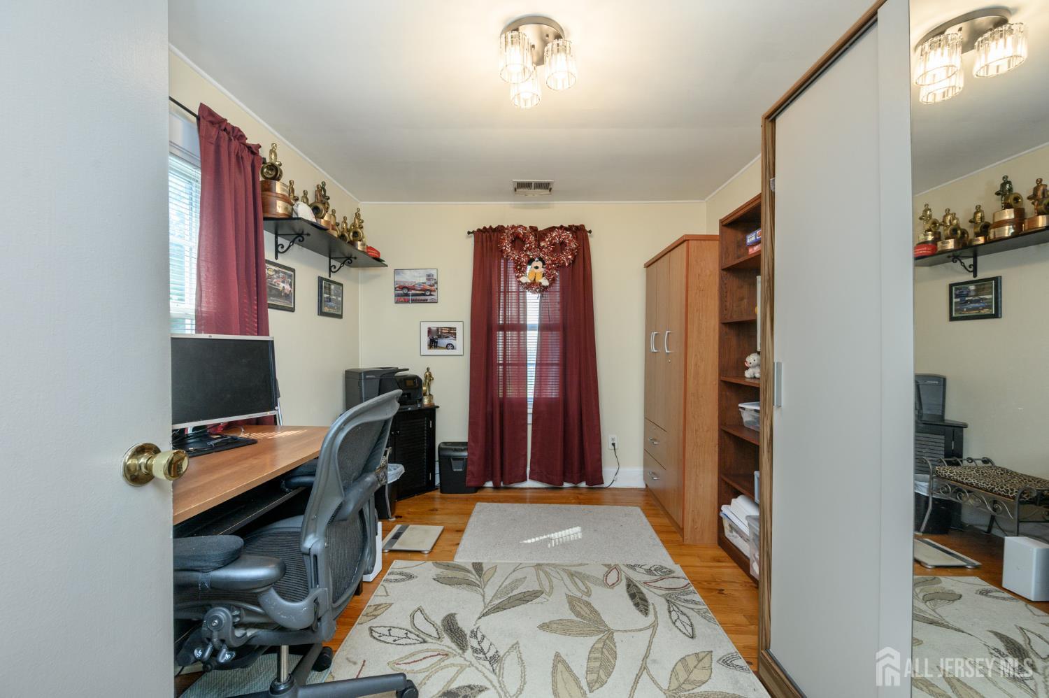 73 Walnut Street Spotswood NJ 08884
