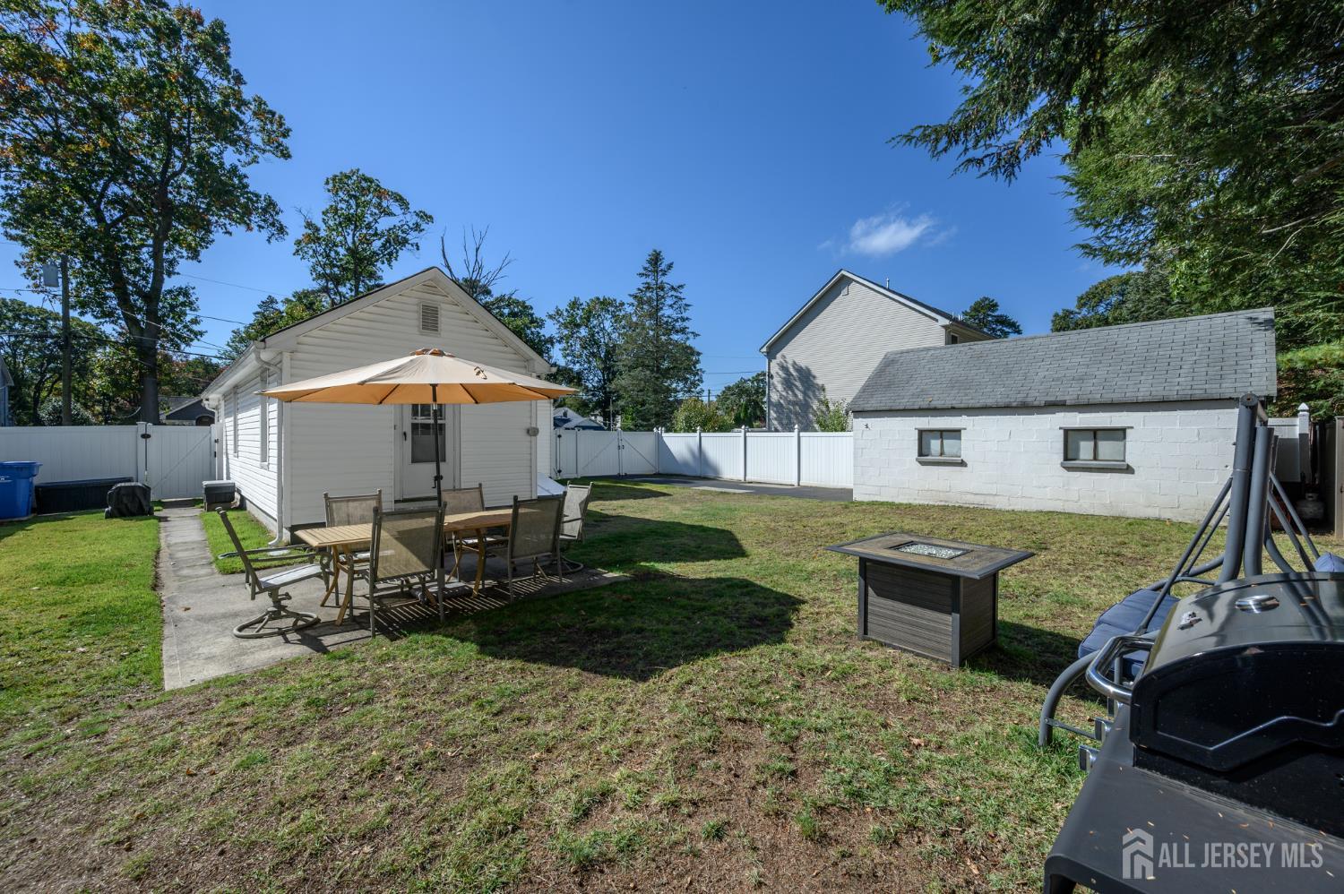 73 Walnut Street Spotswood NJ 08884
