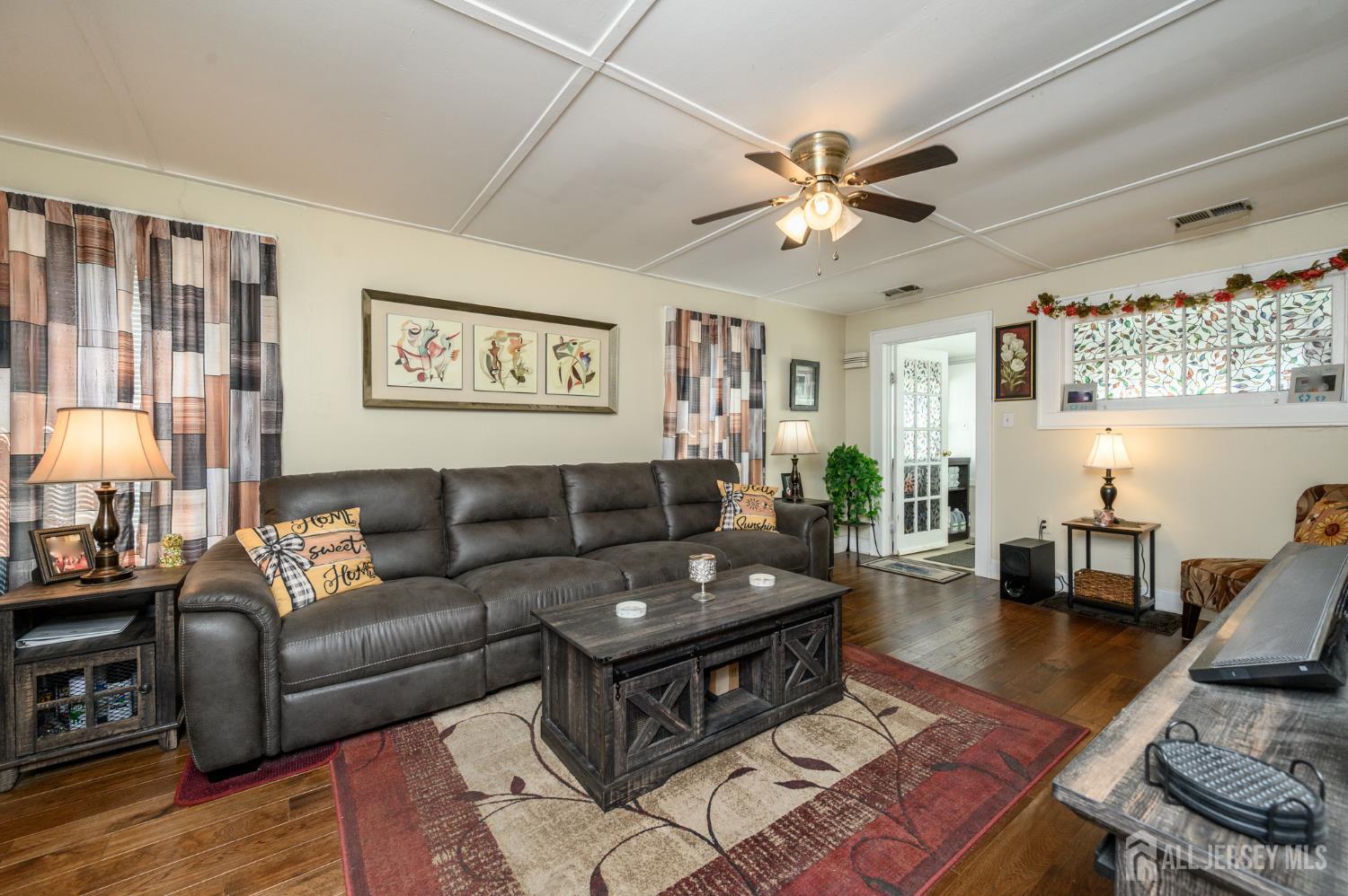 73 Walnut Street Spotswood NJ 08884