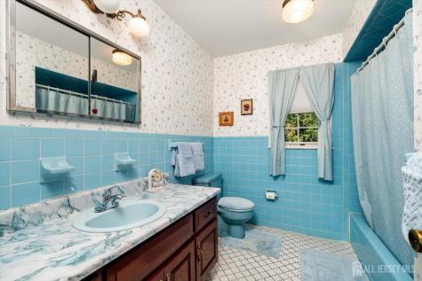 176 Clay Street Milltown NJ 08850