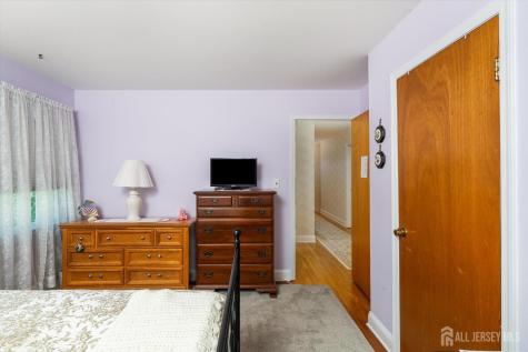 176 Clay Street Milltown NJ 08850