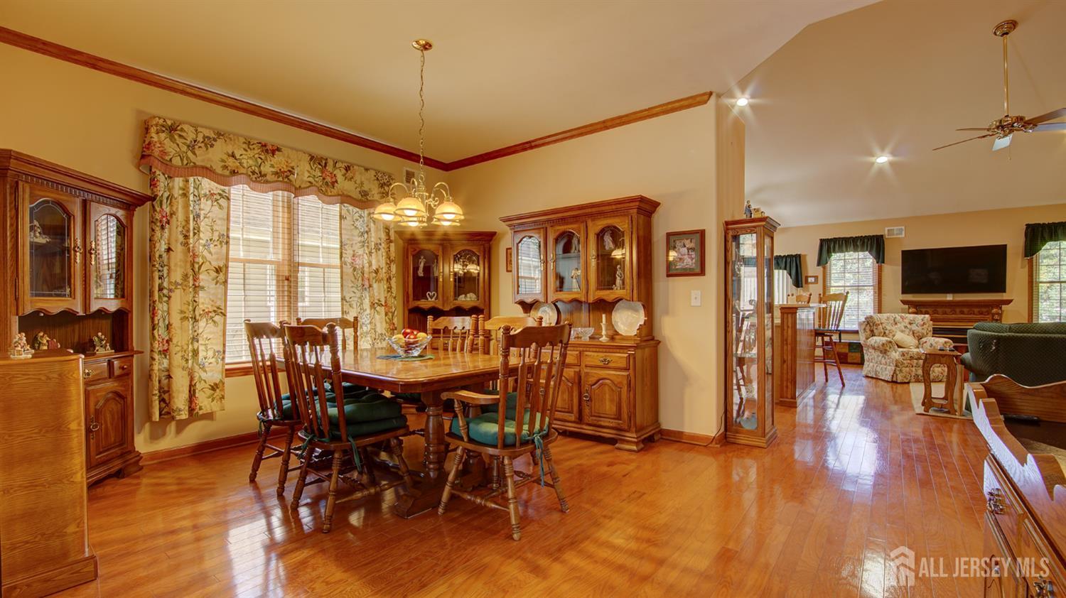 19 Republic Row Franklin NJ 08873