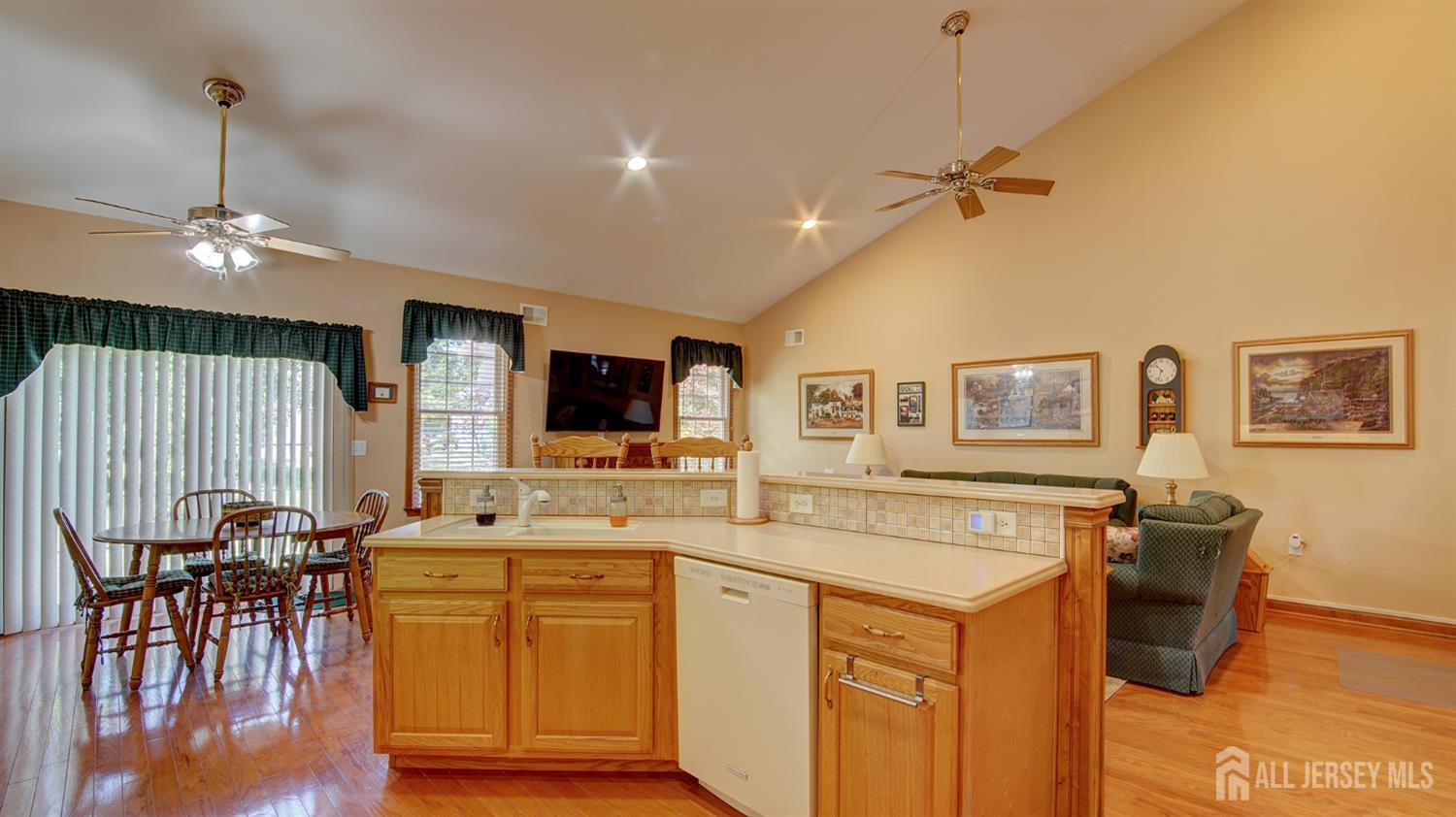 19 Republic Row Franklin NJ 08873