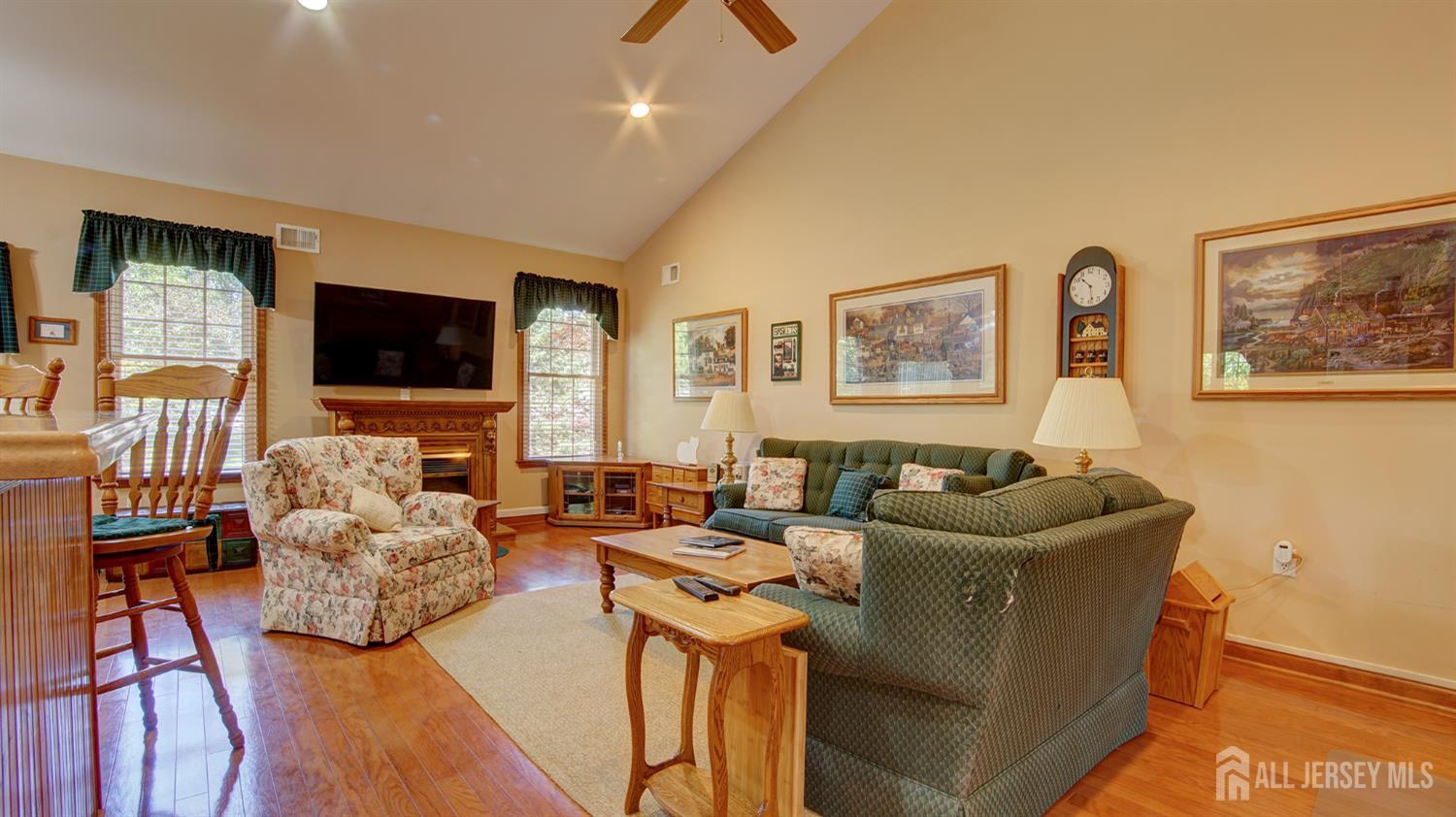 19 Republic Row Franklin NJ 08873