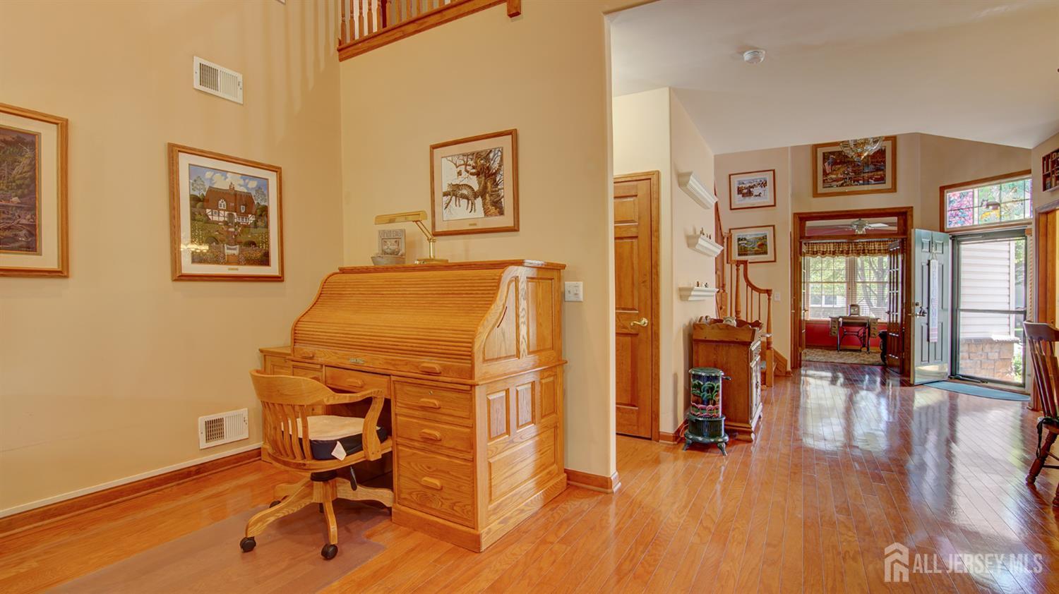 19 Republic Row Franklin NJ 08873
