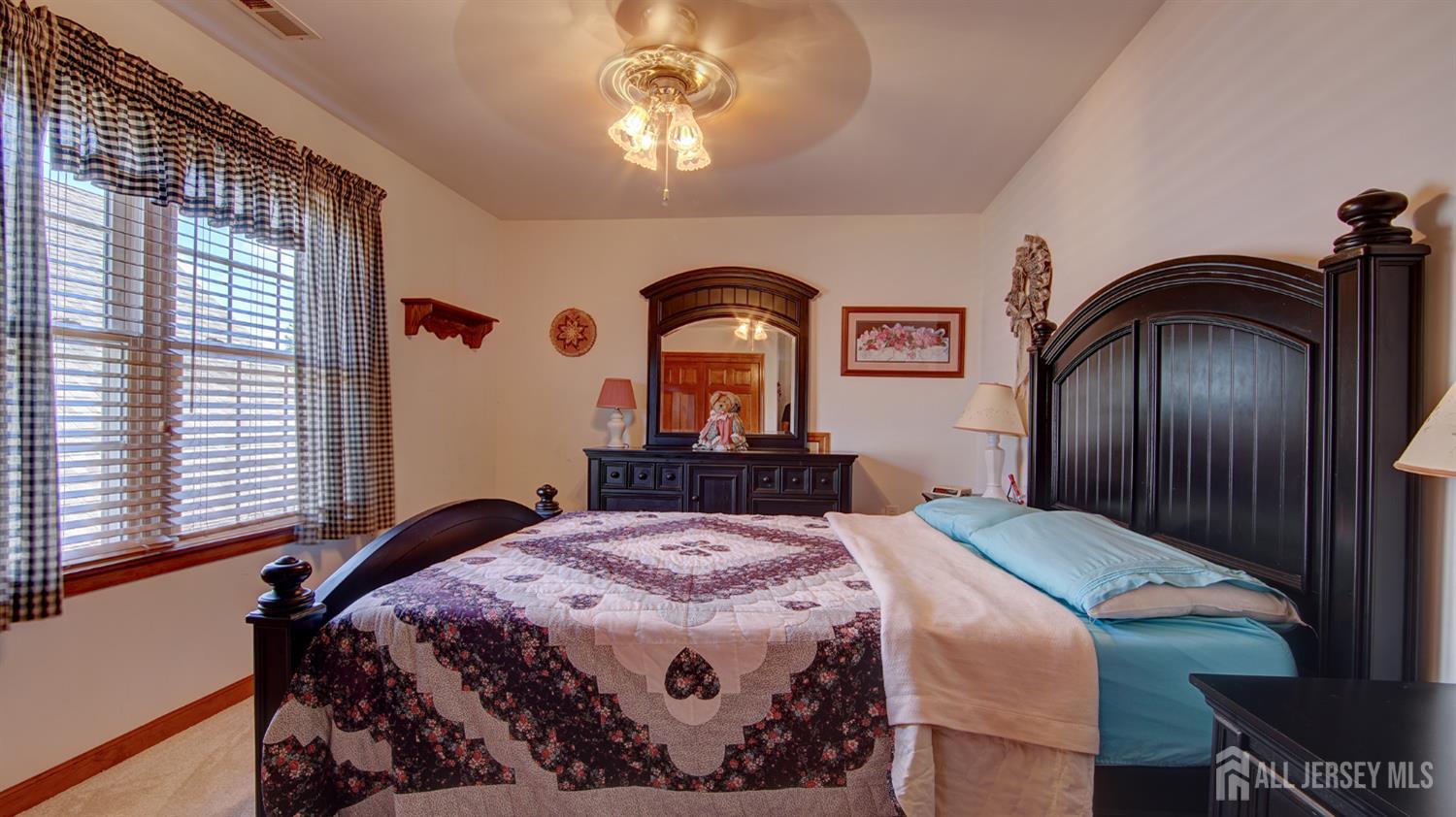 19 Republic Row Franklin NJ 08873