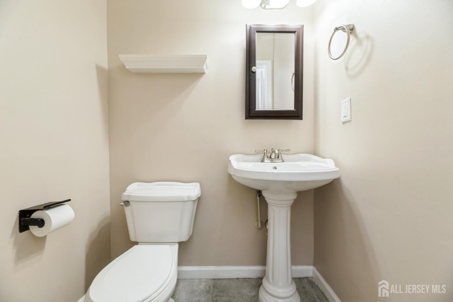7 Sloop Square Howell NJ 07228