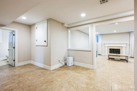 1355 NE Abbott Boulevard Fort Lee NJ 07024