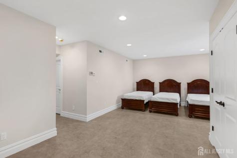 1355 NE Abbott Boulevard Fort Lee NJ 07024