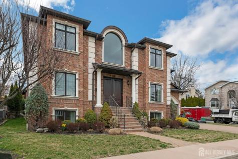 1355 NE Abbott Boulevard Fort Lee NJ 07024