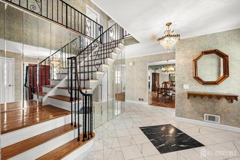 2 Paula Street Edison NJ 08820