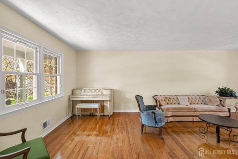 2 Paula Street Edison NJ 08820