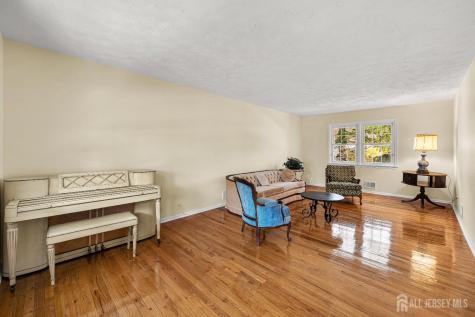 2 Paula Street Edison NJ 08820