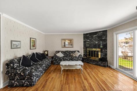 2 Paula Street Edison NJ 08820